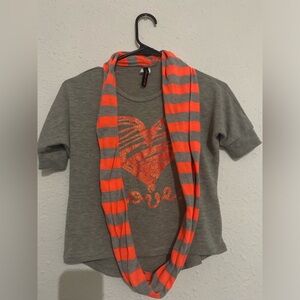 Lily Bleu Gray Tee with Orange Striped Scarf